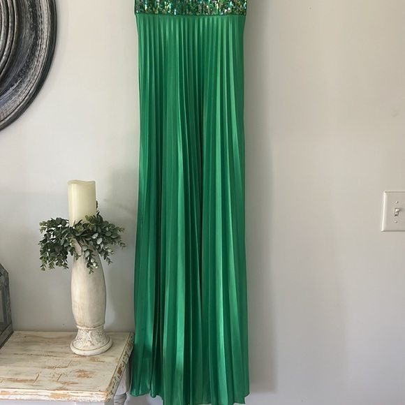 My Michelle Pleated Skirt Flowy Formal Prom Dress - Picture 3 of 8